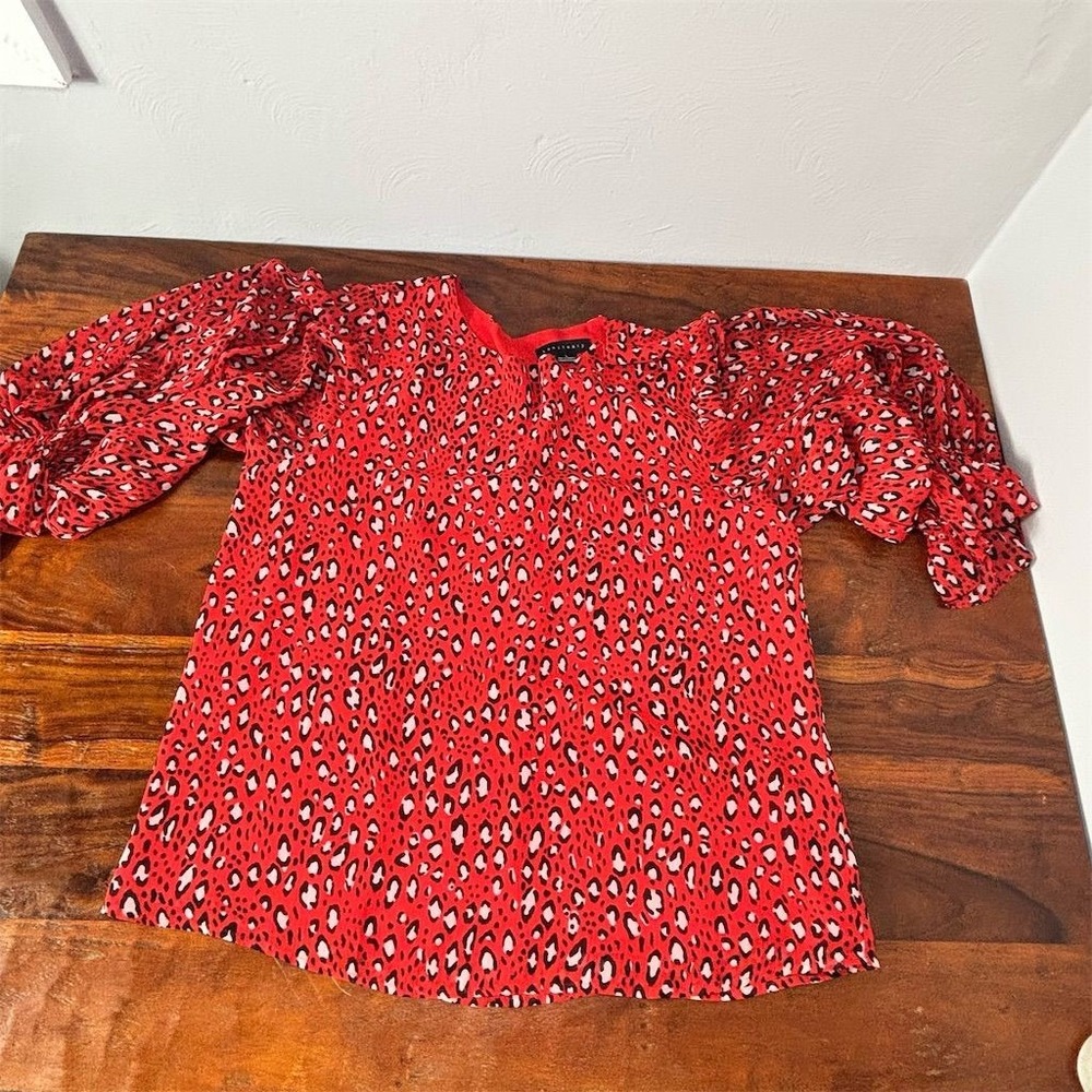 Sanctuary Women's Red Leopard Print Blouse L Smocked Sleeves Casual